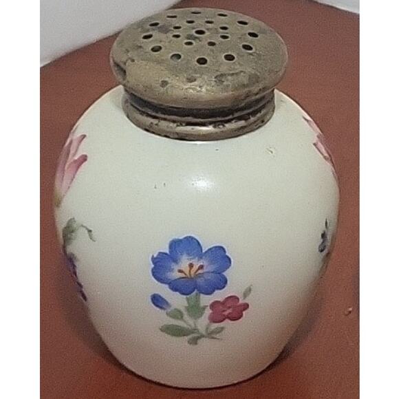 VINTAGE Mini Floral Salt and Pepper Shakers Thomas Germany 892 - Picture 4 of 7